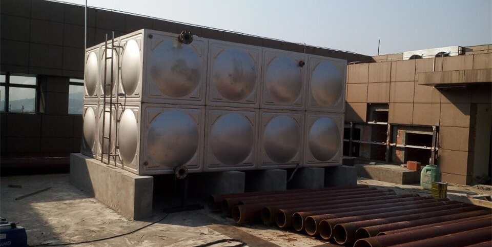 成都何日君酒店